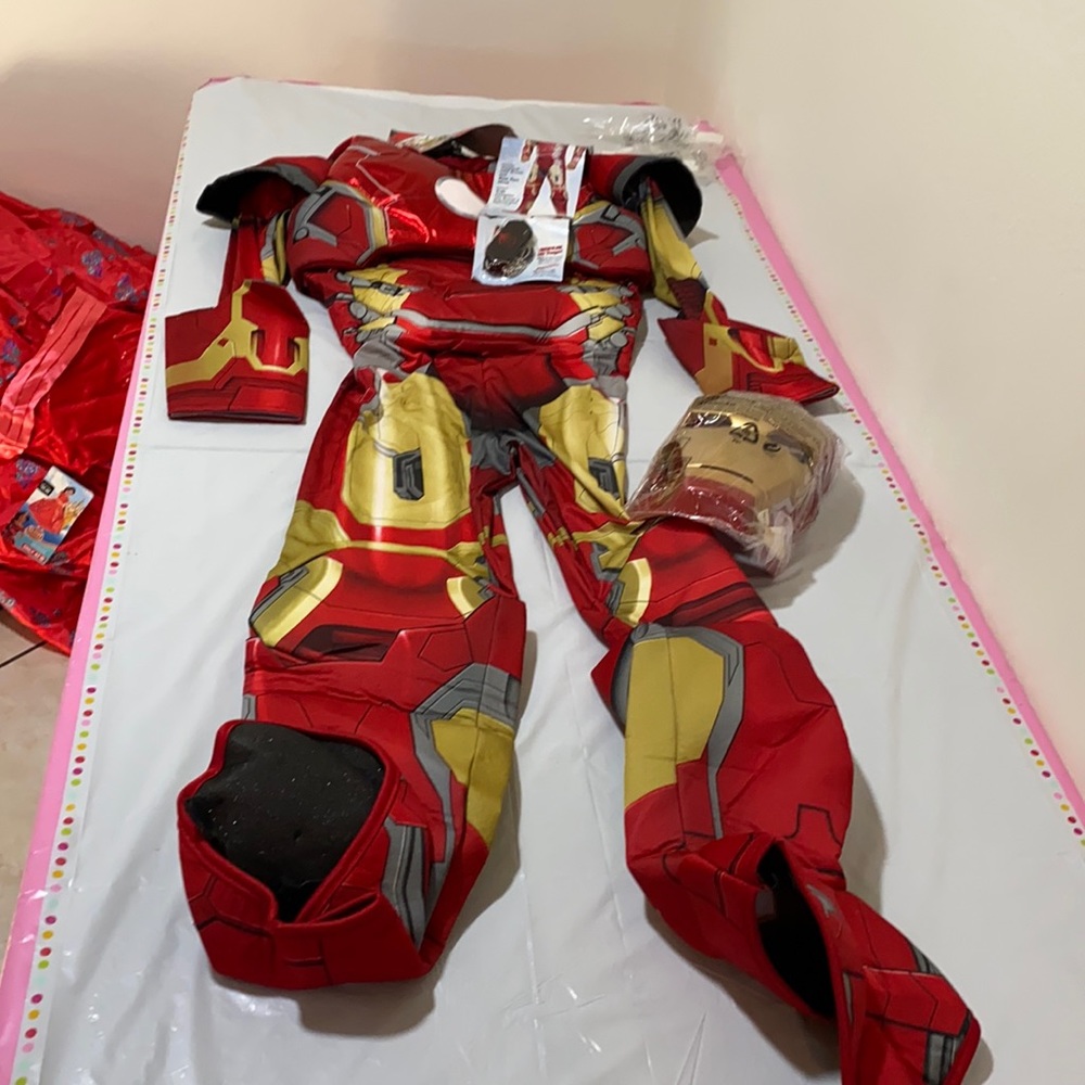 New Halloween costume avengers size Large 12/14